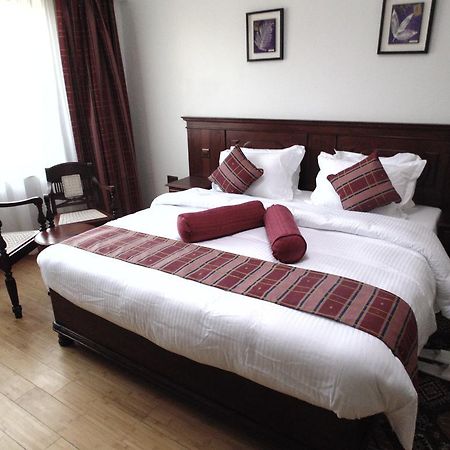 Eagle Palace Hotel ナクル 部屋 写真