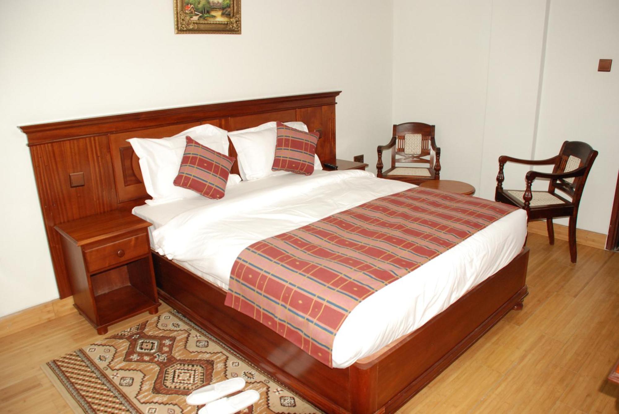 Eagle Palace Hotel ナクル 部屋 写真